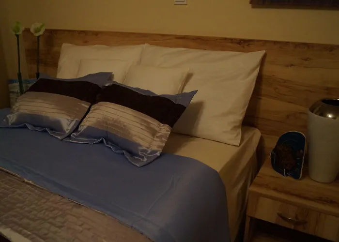 度假居 琥珀别墅酒店 *