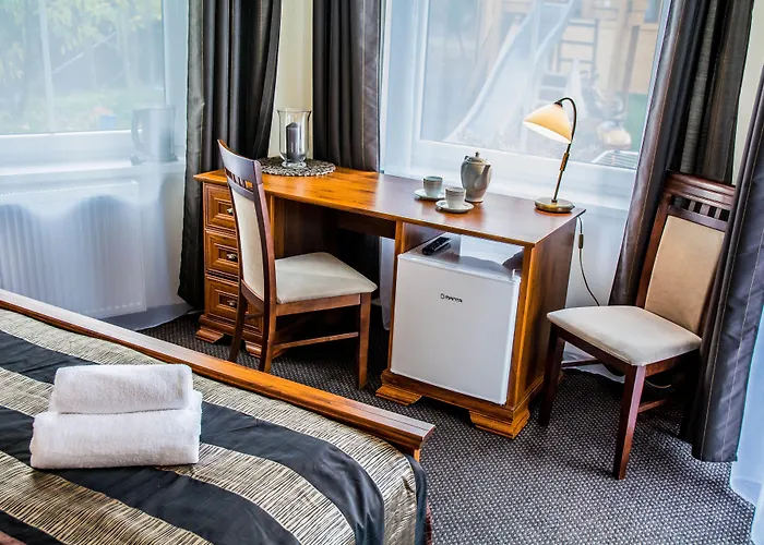 度假居 琥珀别墅酒店 *