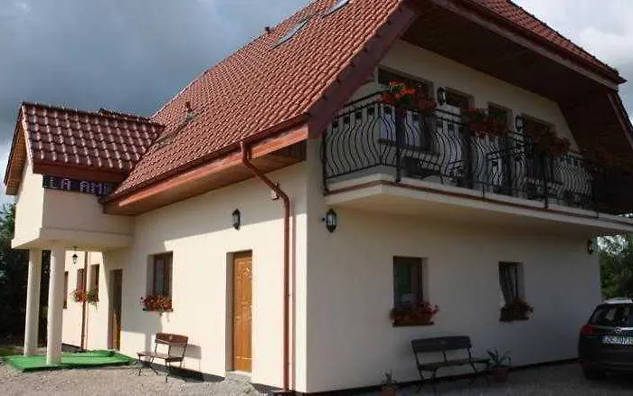 琥珀别墅酒店 度假居 *